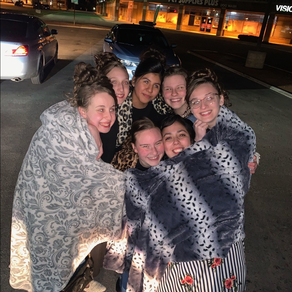 Meet your Posher, Esmeralda